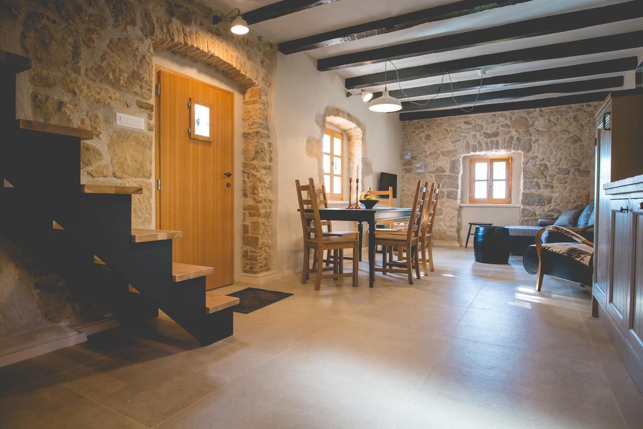 Holiday Home Jela Dobrinj Dış mekan fotoğraf